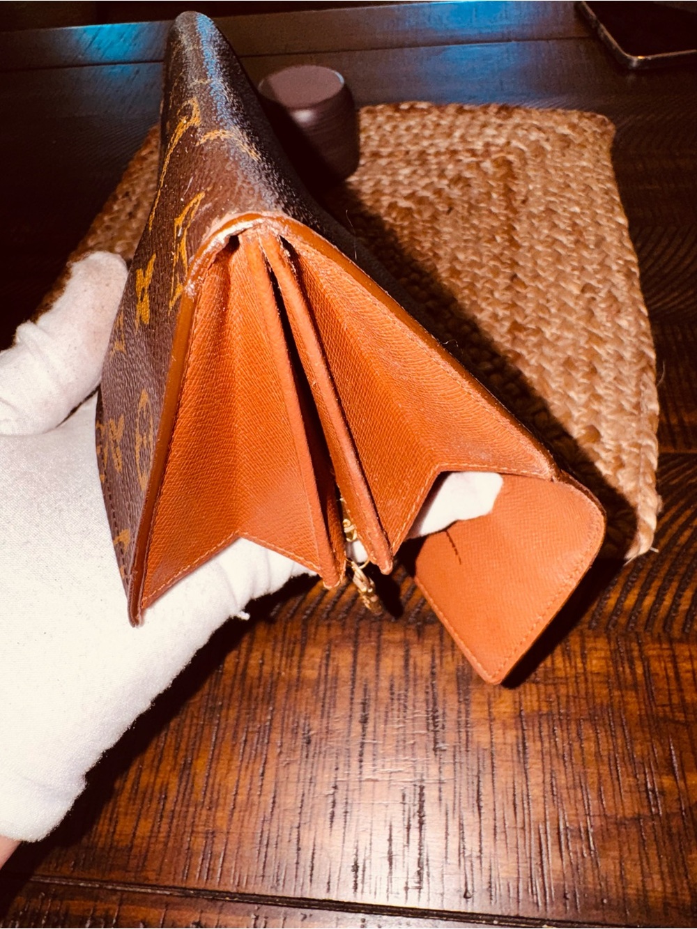 Louis Vuitton, beautiful vintage monogram sarah wallet made France 1998 - Picture 8 of 16